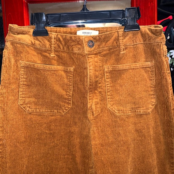 SOLD - Picture 4 of 6